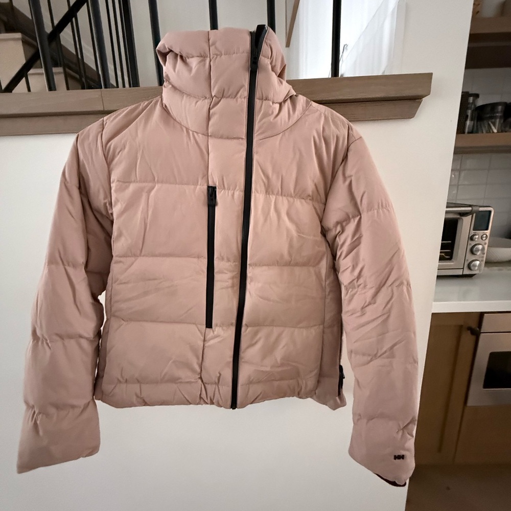 Helly Hansen Women's Pink Puffer ski Jacket